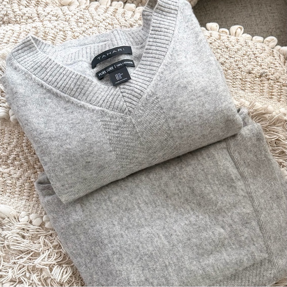 Tahari Light Gray V-Neck Cashmere Sweater & Pants  Set